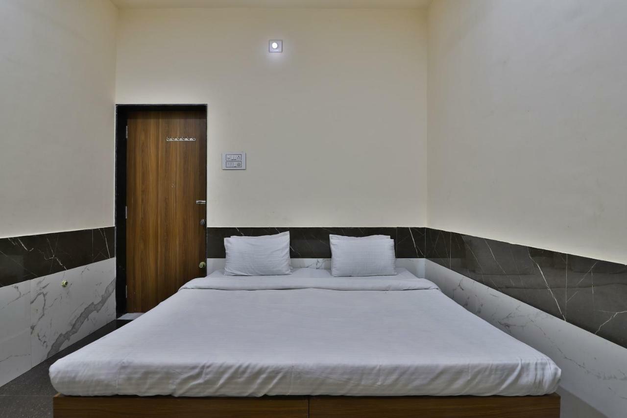 Spot On 37366 Hotel Mahalaxmi Dwārka Екстериор снимка