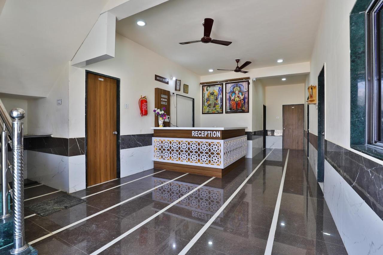 Spot On 37366 Hotel Mahalaxmi Dwārka Екстериор снимка